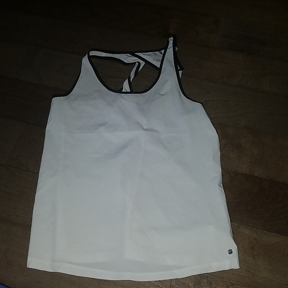 Fabletics shirt
